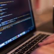 que es diseño web programador de diseño web trabajando